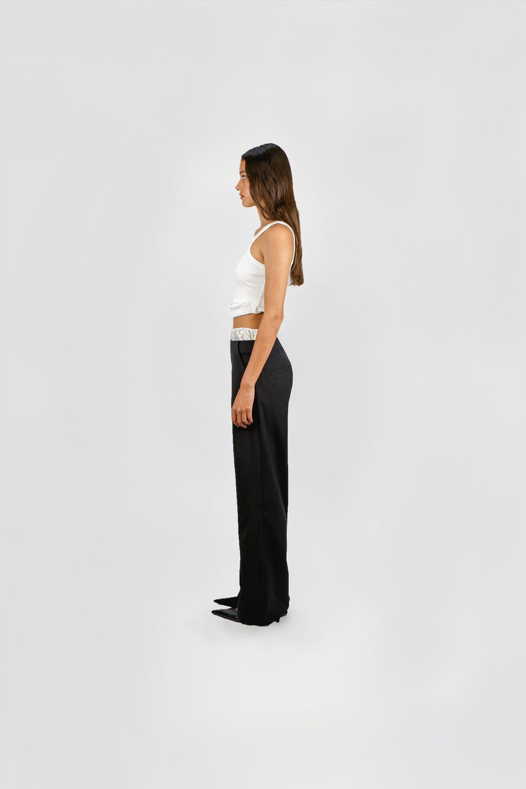 ASYMMETRIC SINGLET