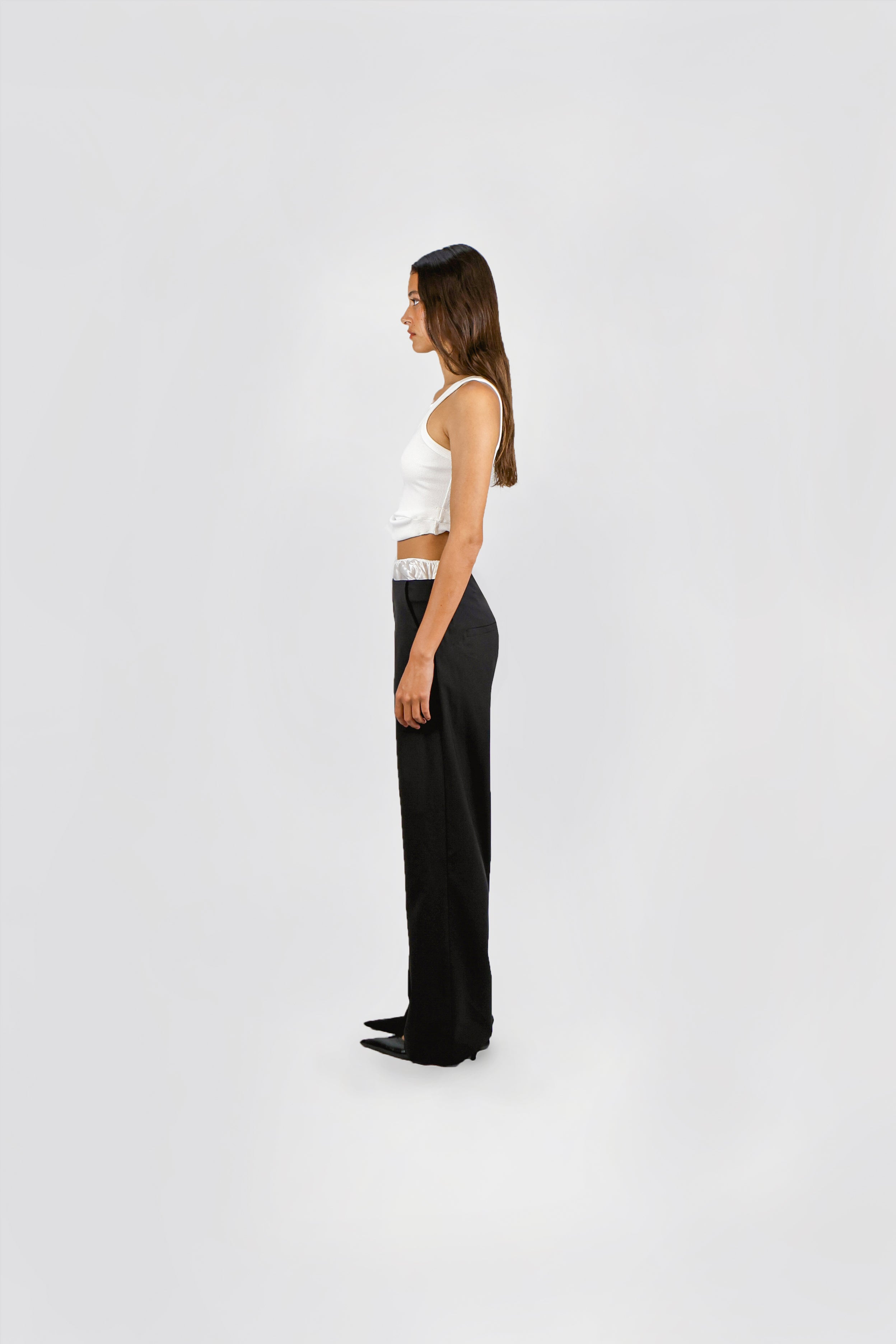 ASYMMETRIC SINGLET