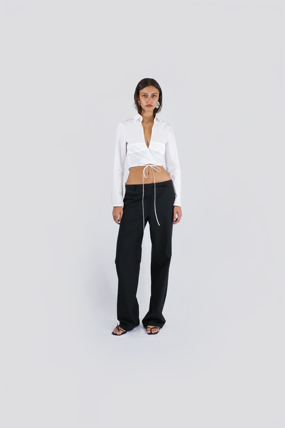 LOW RISE TAILORED TROUSER