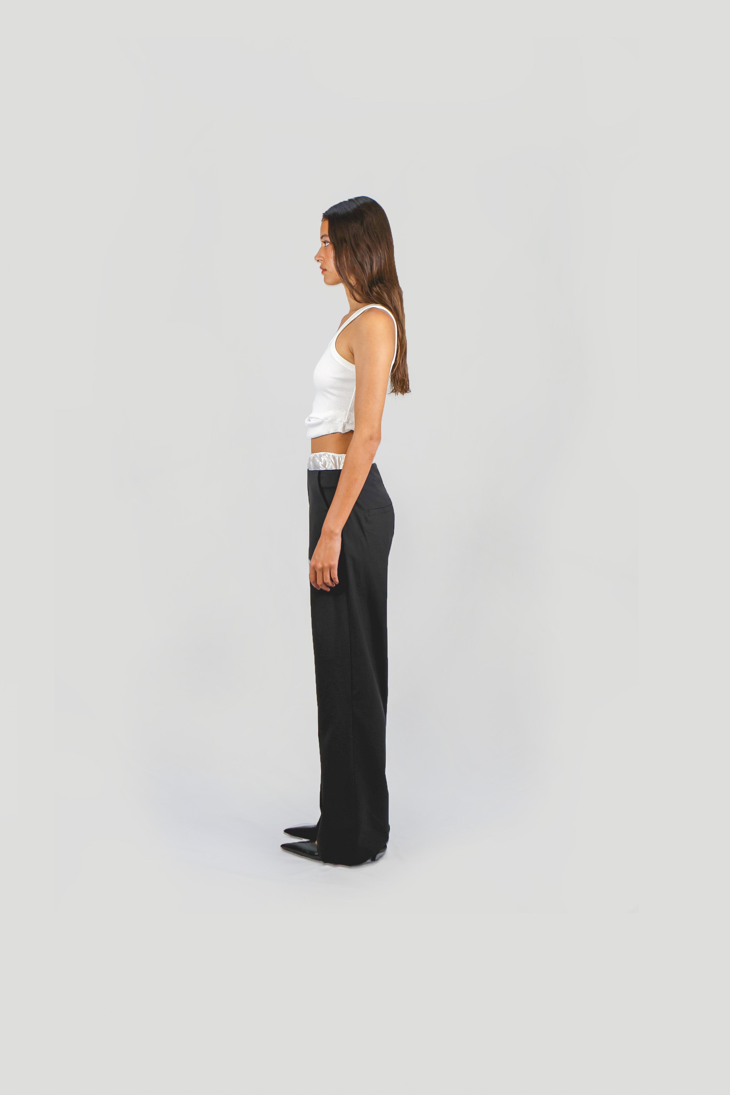 ASYMMETRIC SINGLET