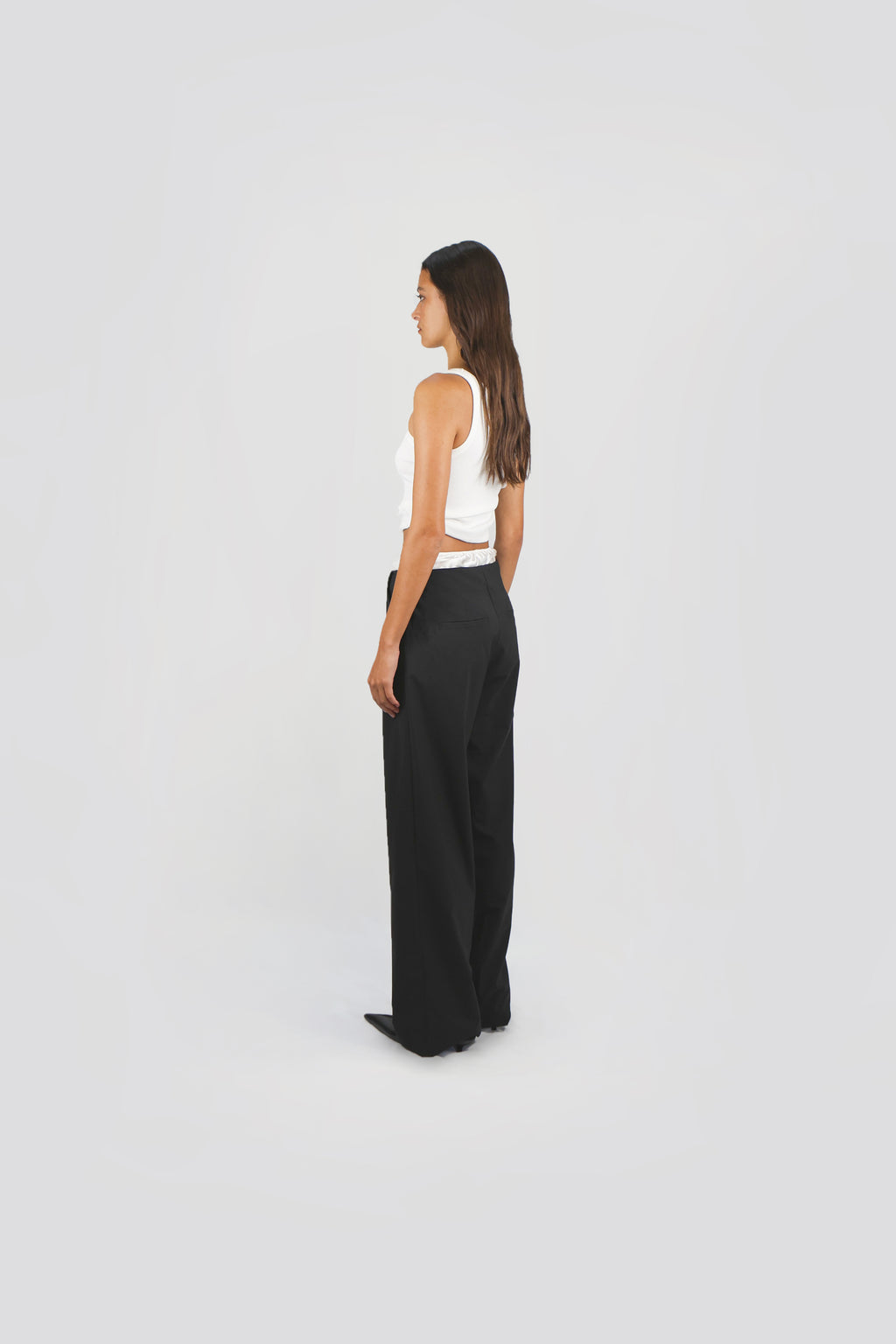 ASYMMETRIC SINGLET