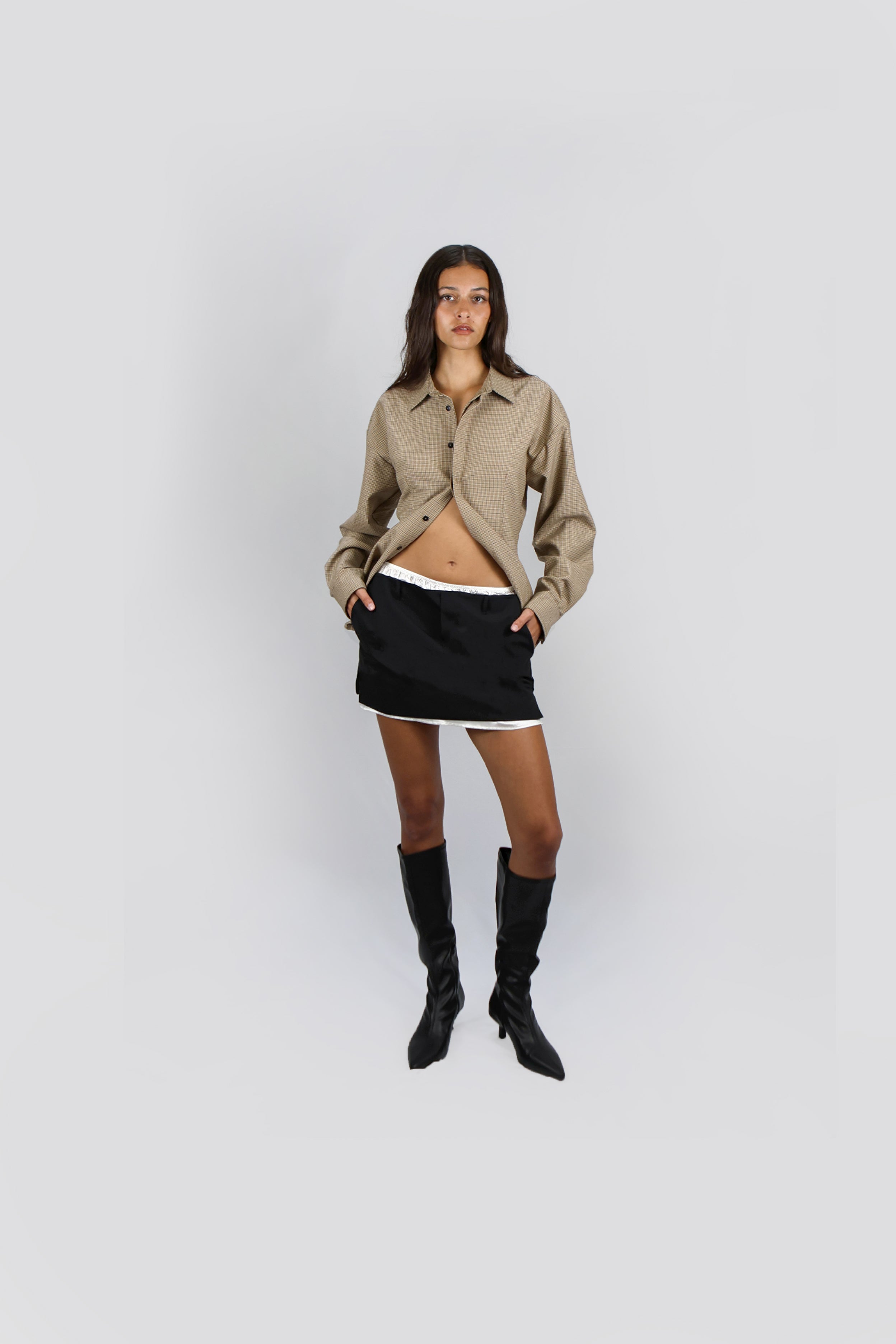 CONTRAST TAILORED MINI SKIRT