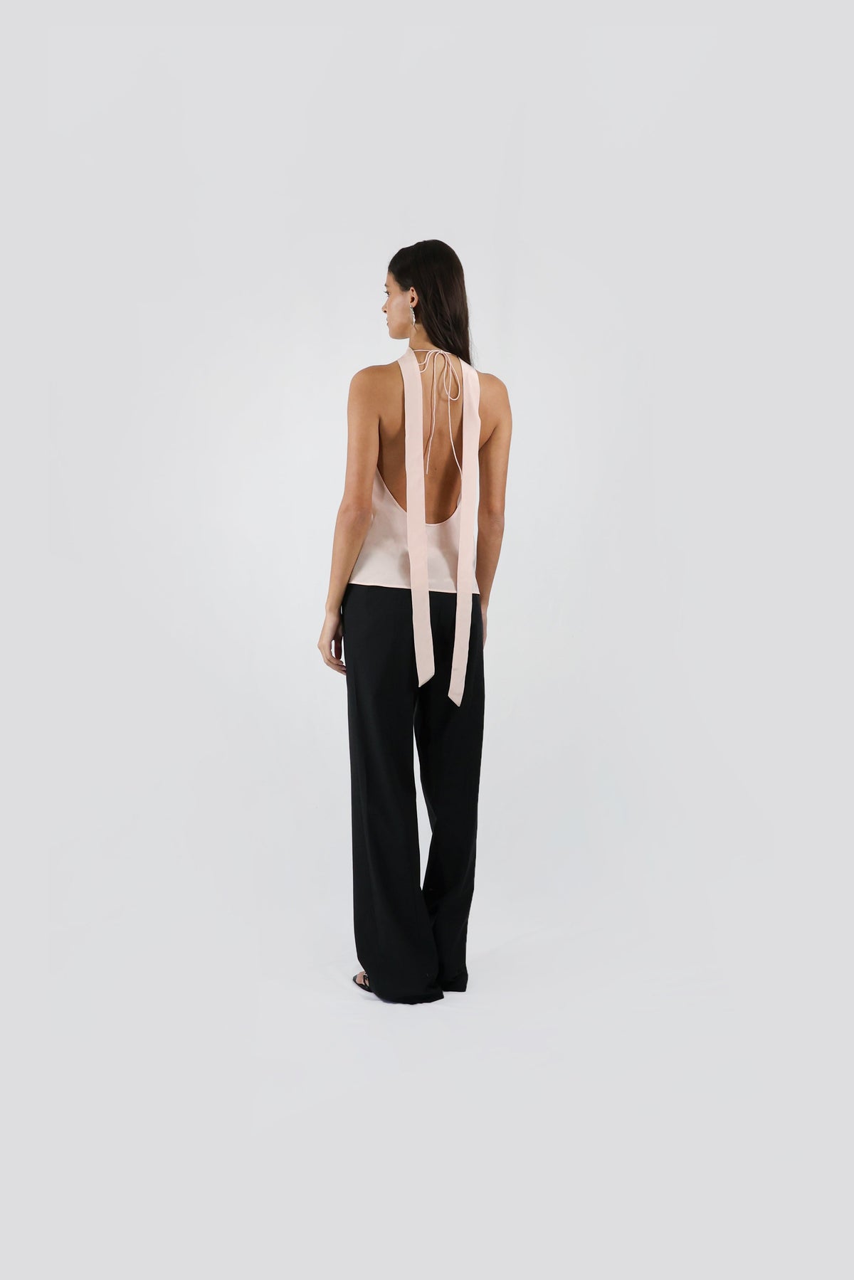 PLUNGE TIE TOP